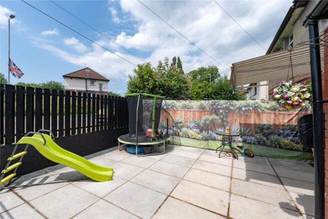 2 bed Semi-Detached for sale Image 5