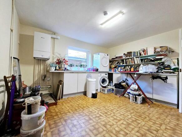 3 bed Detached for sale Image 11