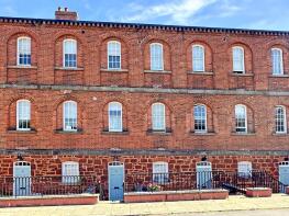 8, Woodbury Walk, Devington Park, Exeter EX6 8TR