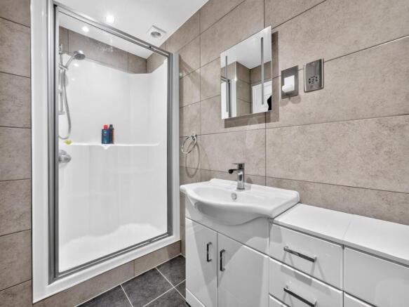 4 bed Town House for sale Image 12