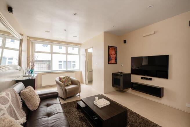 Gloucester Mews West, Bayswater, London, W2 photo 4