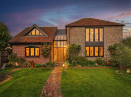 21, Nuthatch Close, Rowland's Castle PO9 6HW