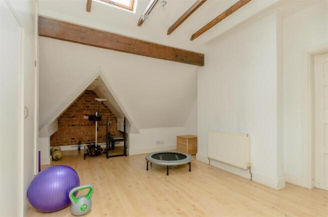 8345664-interior21.jpg