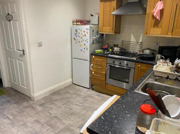 Kitchen other side .jpeg