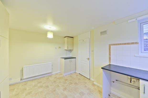 8 WANTAGE. WOODSIDE. TF7 5PA - 12