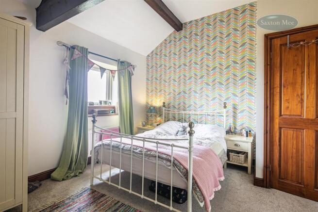 4 bed Barn Conversion for sale Image 11