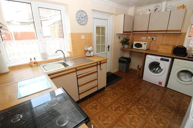 3 bed Semi-Detached for sale Image 5