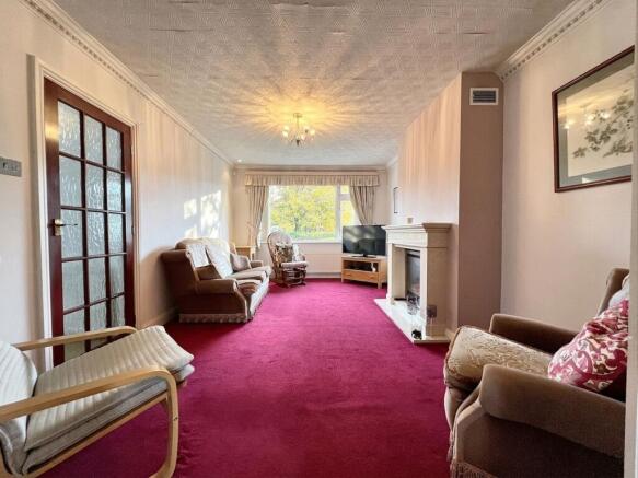 3 bed Semi-Detached for sale Image 4