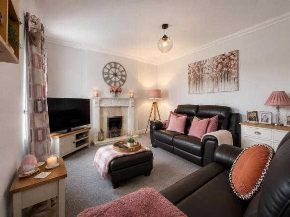 3 bed Detached for sale Image 8