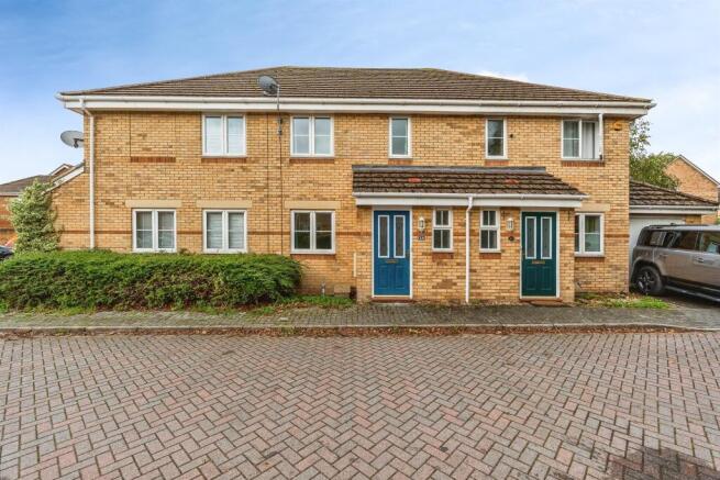 3-bed terraced on Drum Road, Eastleigh, £315,000