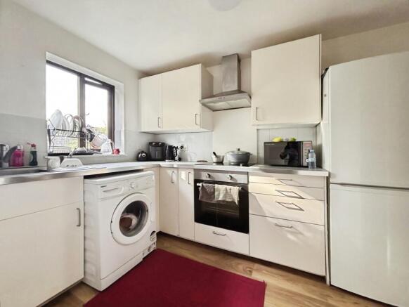 Crown Mews, London, E13 photo 3