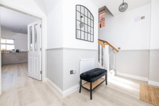 4 bed Detached for sale Image 11