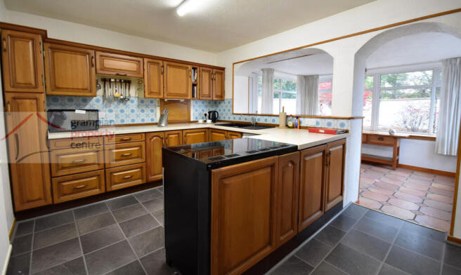 kitchen .JPG