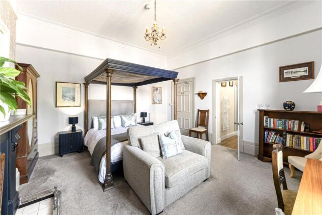 6 bed Terraced for sale Image 12
