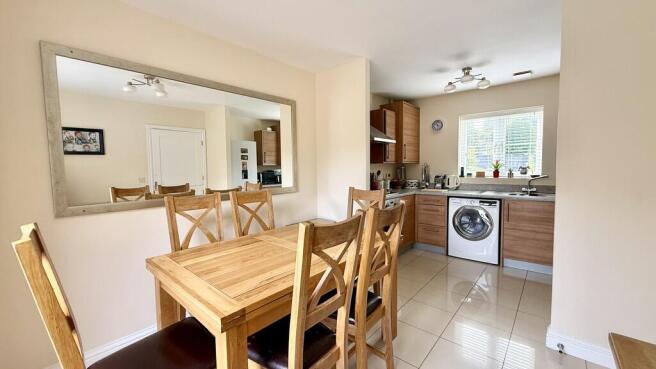 Kitchen/dining ro...