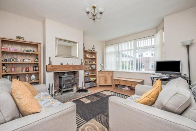 3 bed Semi-Detached for sale Image 9