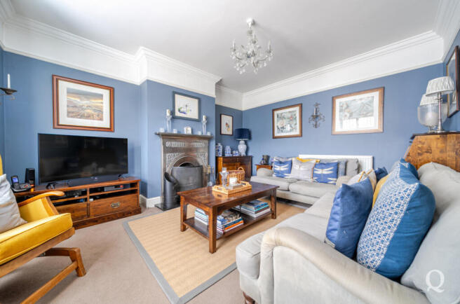 e4e7e048-b9b0-478...