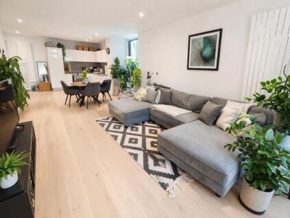 Flotilla House, Royal Wharf, E16
