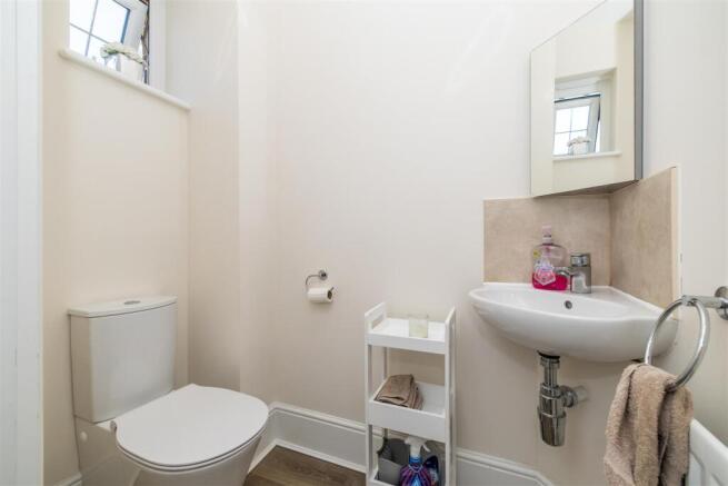 3 bed Detached for sale Image 7