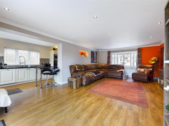 Lounge / Dining Room