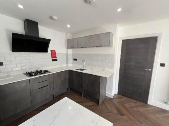 Kitchen (2)