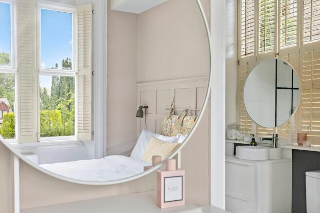 1 bed Flat for sale Image 12