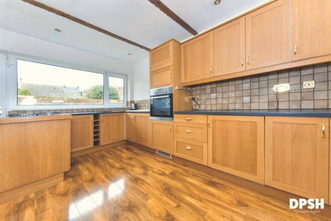2 bed Detached Bungalow for sale Image 7