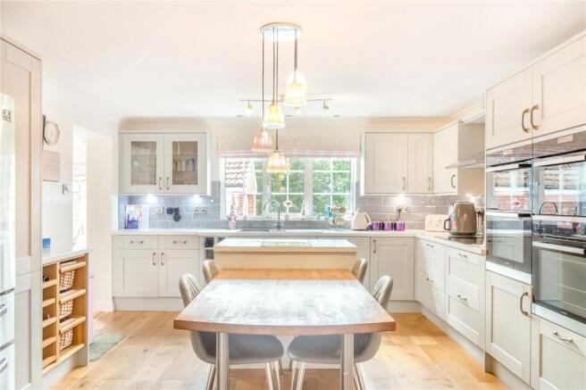 Kitchen/Breakfast