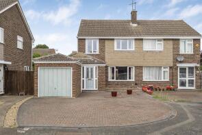 12, Leyburn Close, Cambridge CB1 9XR