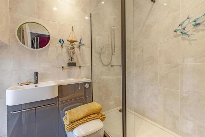 Shower Room-1.jpg