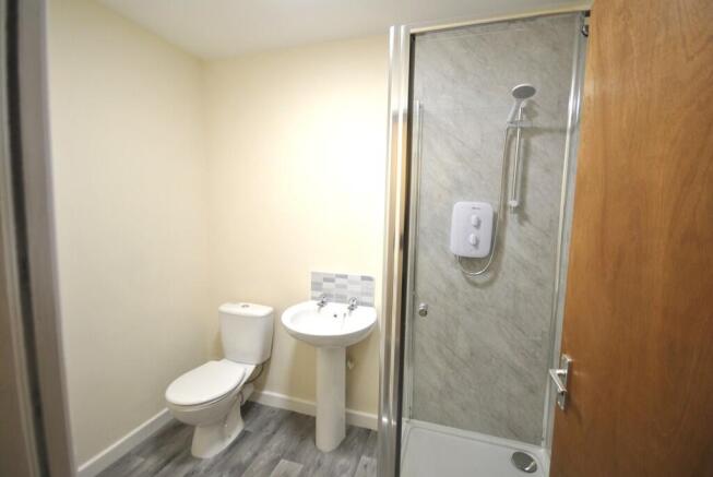 1 bed Apartment to rent Image 6