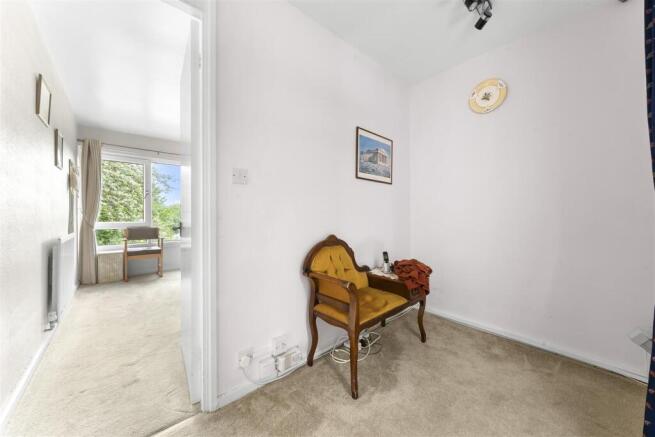 1 bed Apartment for sale Image 5