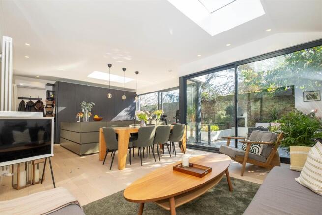 33-linden-close-0024 copy.jpg