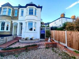 18, Hillside Road, Leigh-on-sea SS9 2DT