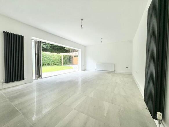 Living diner with bi folds open