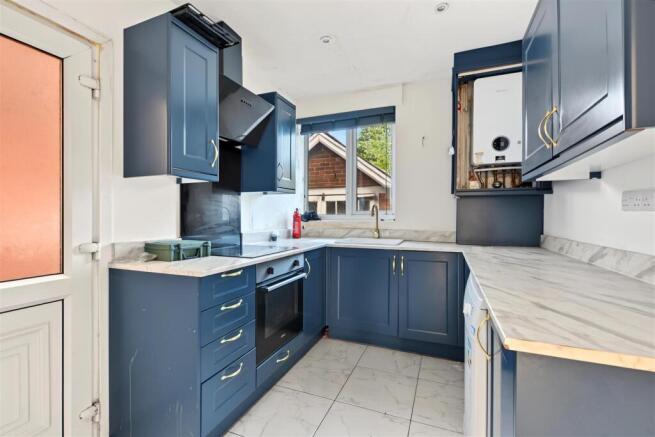 Kitchen_1.jpeg
