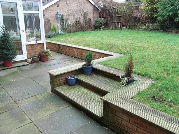 REAR/PATIO