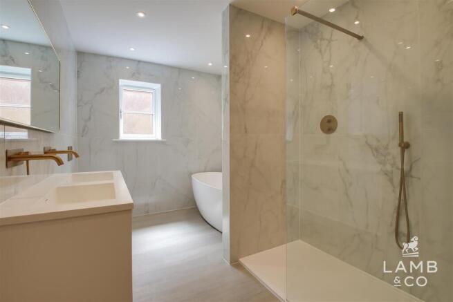 ENSUITE