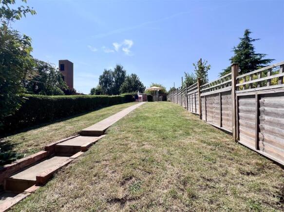 Watling Street West, Towcester photo 4