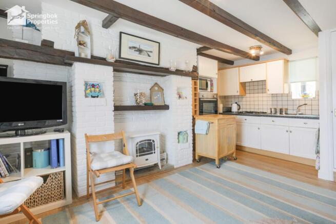 2 bed Terraced for sale Image 4
