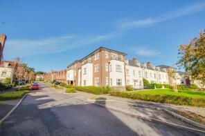 Flat A, 35 Waverley House, Trubwick Avenue, Haywards Heath RH16 4UR