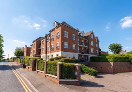 Manor Road, Chigwell, Essex, IG7