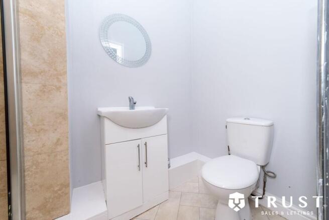 1 bed Flat to rent Image 11