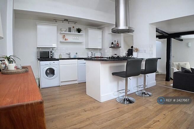 Kitchen/ Breakfast Space