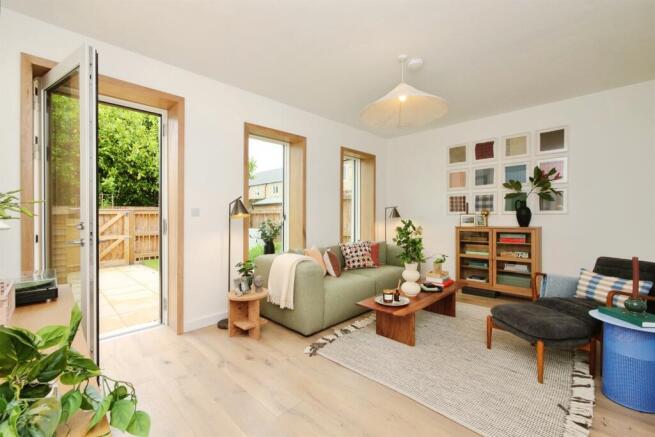 4 bed Town House for sale Image 4