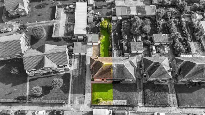 2 Ilex Court (1)_002 B&W.jpg