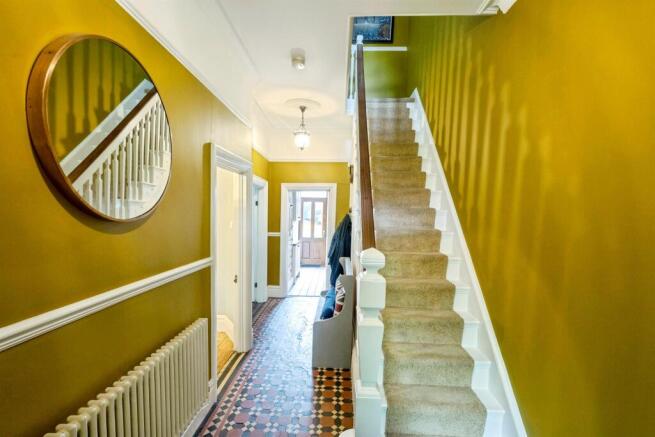 4 bed Semi-Detached for sale Image 6