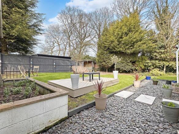 Lovely Private Garden 190