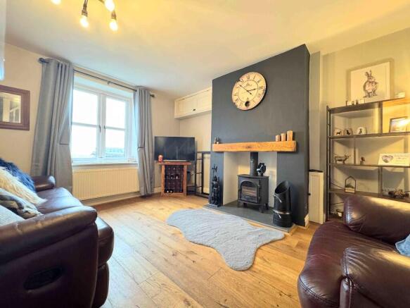 2 Cross Villas, Rishworth Road, Barkisland, HX4 0DF photo 4