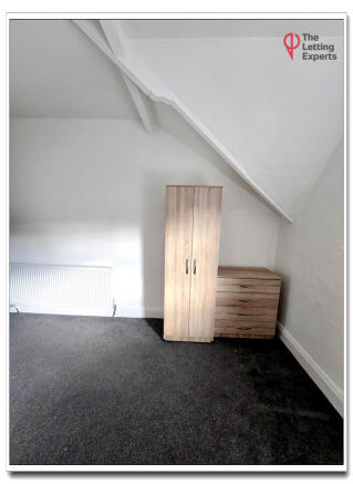 1 bed Terraced to rent Image 5